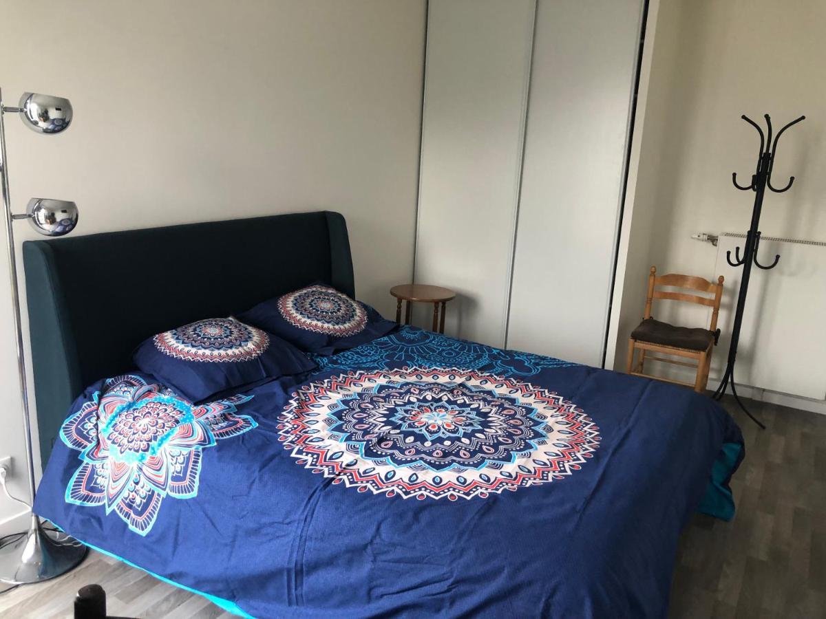 Grande Chambre 14 M2 Avec Salle De Bain Privative A Nanterre Prefecture Proche La Defense Arena Campus Sncf Et Paris Exteriör bild