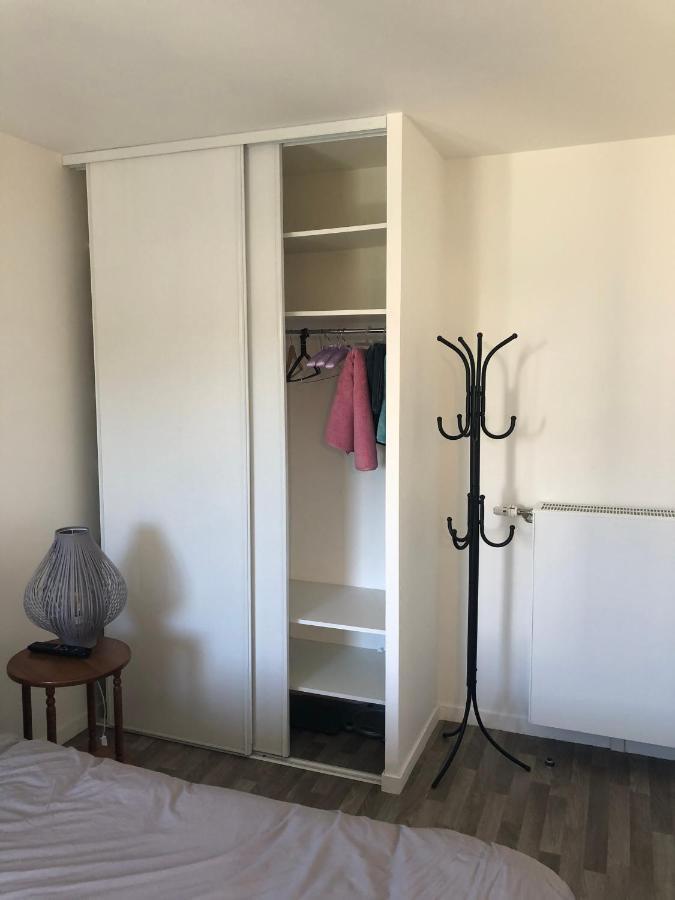 Grande Chambre 14 M2 Avec Salle De Bain Privative A Nanterre Prefecture Proche La Defense Arena Campus Sncf Et Paris Exteriör bild