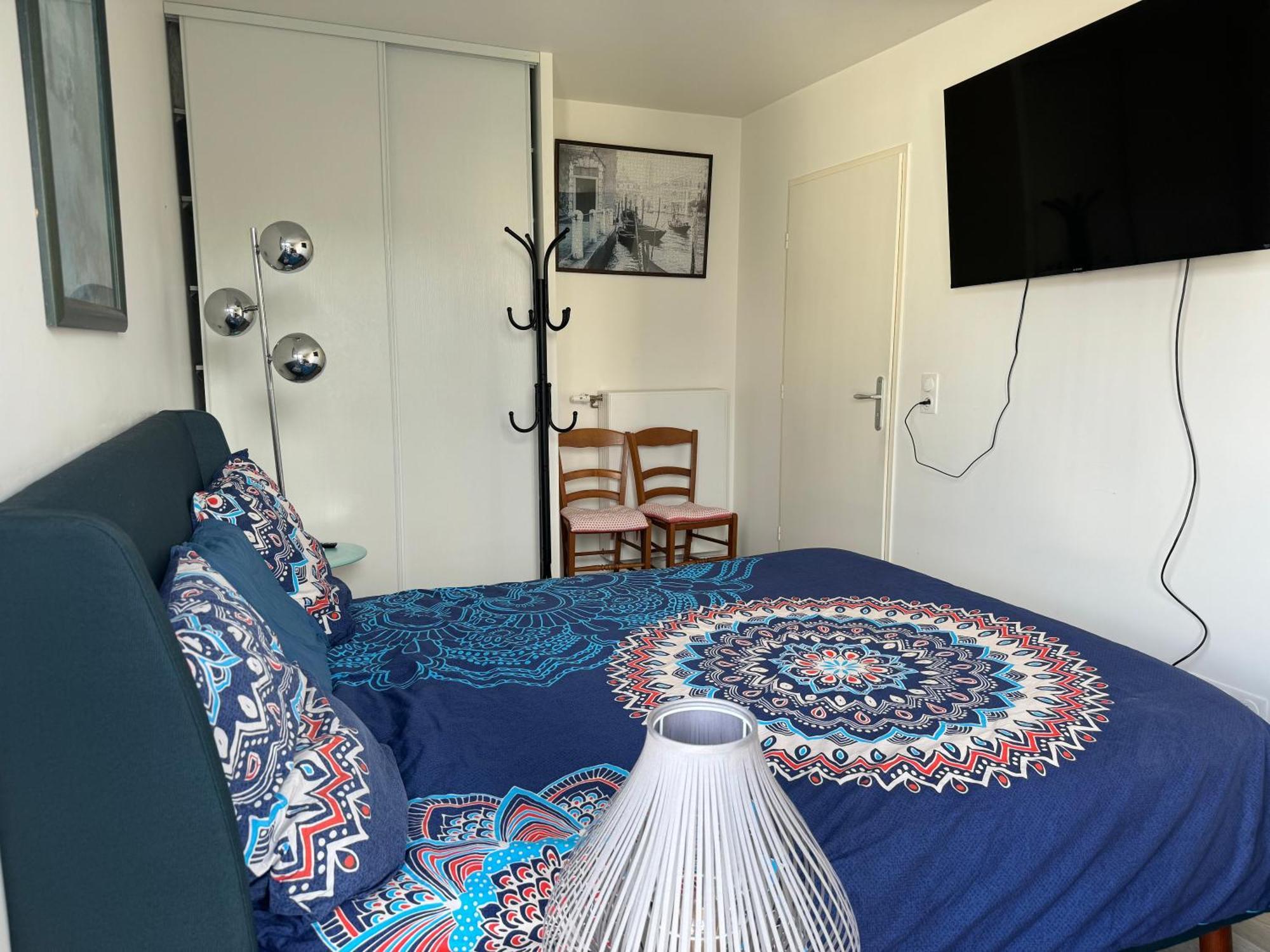Grande Chambre 14 M2 Avec Salle De Bain Privative A Nanterre Prefecture Proche La Defense Arena Campus Sncf Et Paris Exteriör bild